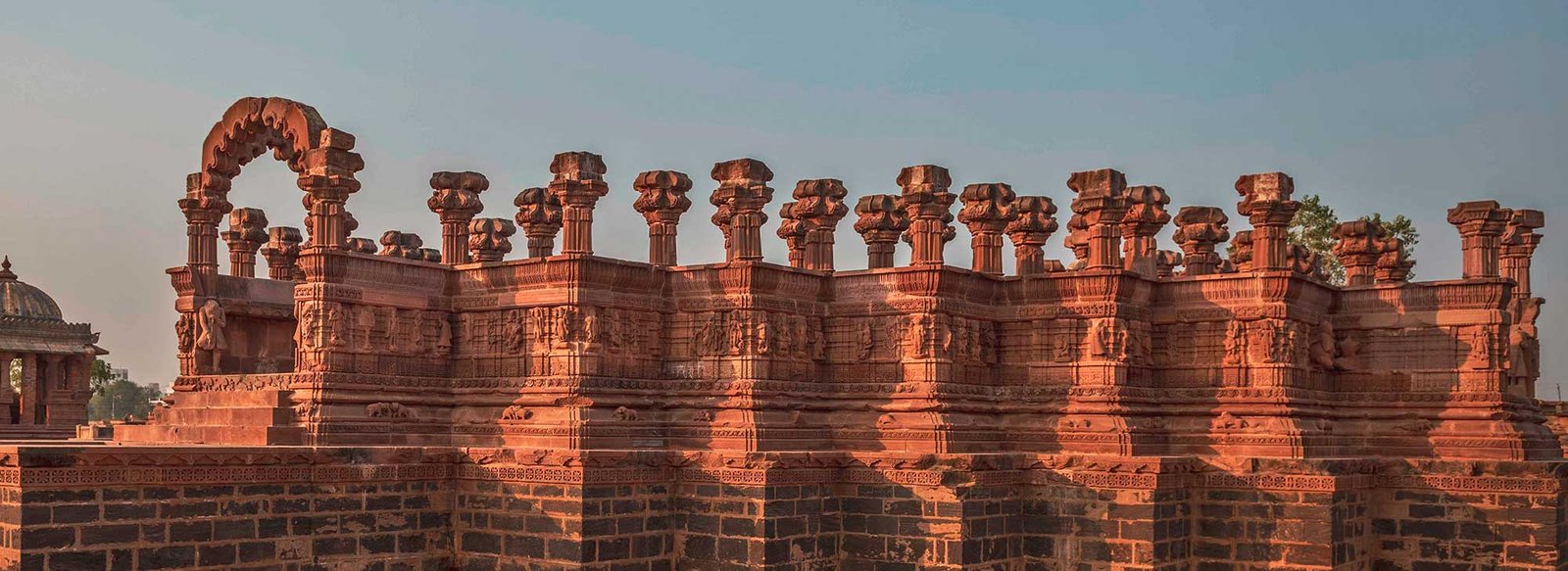 Royal-Chhatardis-banner